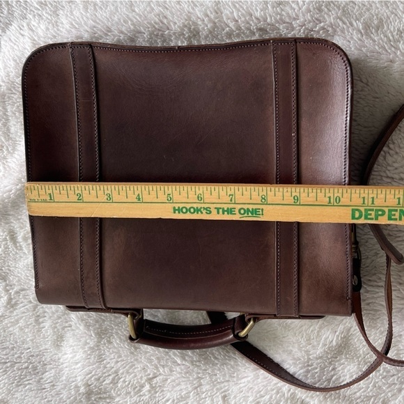 Belgrave Crescent Balmoral Italian leather chocolate brown cross body satchel - Picture 3 of 9